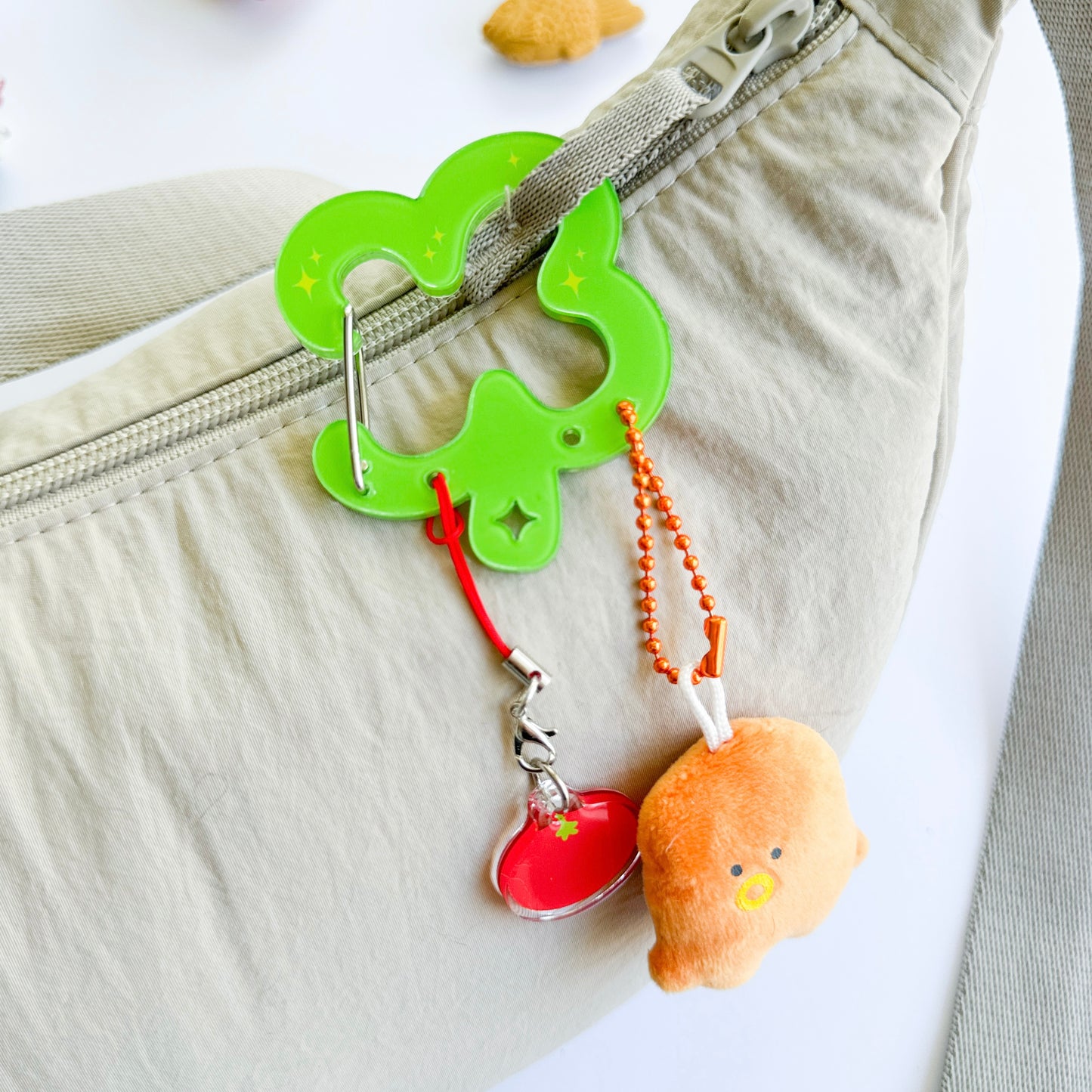 Clover Acrylic Carabiner